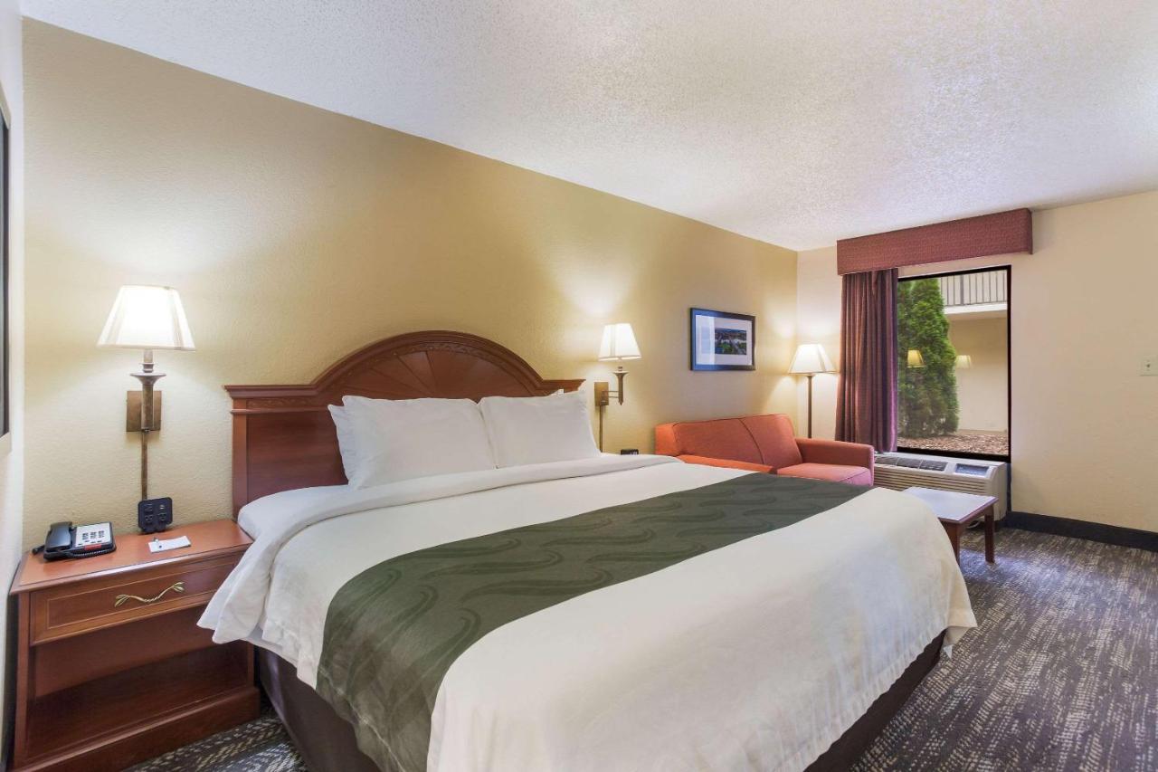 Quality Inn - Hamilton Place Чаттануґа Екстер'єр фото