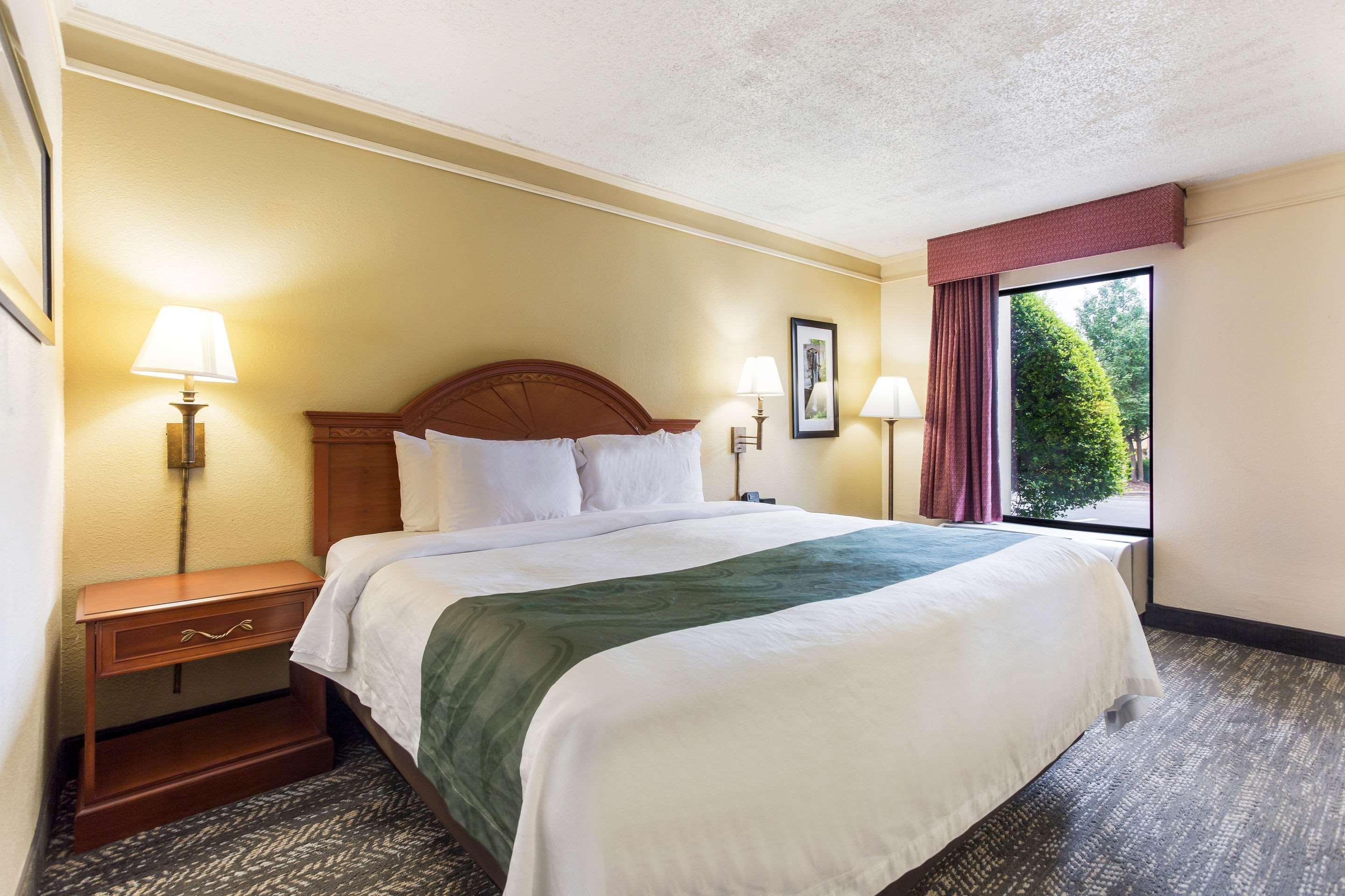 Quality Inn - Hamilton Place Чаттануґа Екстер'єр фото