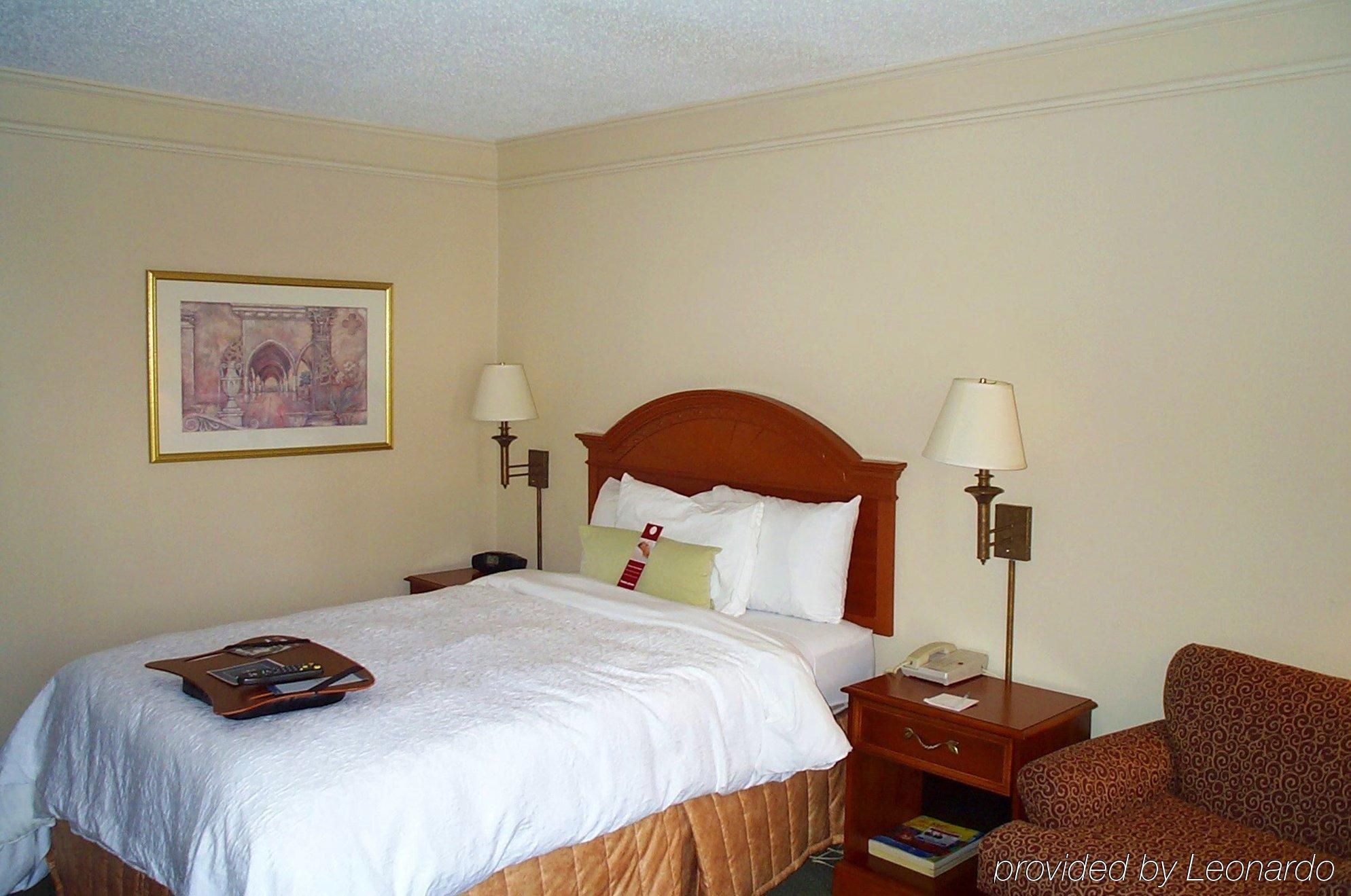 Quality Inn - Hamilton Place Чаттануґа Номер фото
